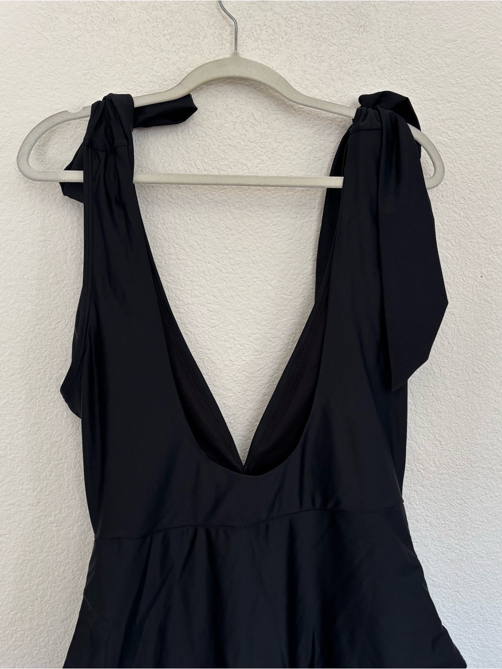 Unique Vintage Black Plunge One Piece Swimsuit NWT - Picture 8 of 10